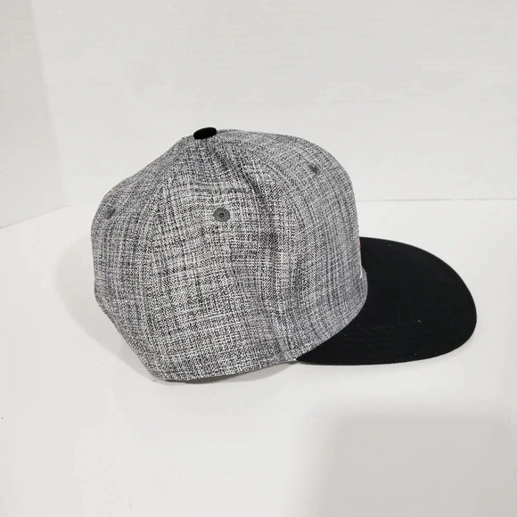 Coors Light Mens Gray/Black Advertising Snapback Hat. - Picture 4 of 5